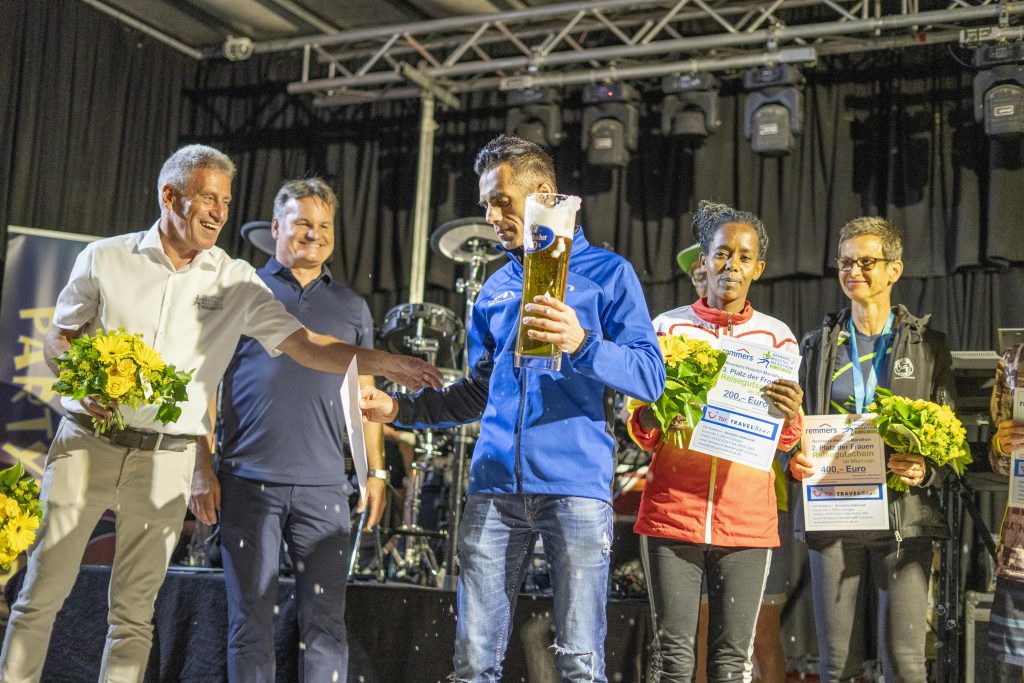 zum Bild:Unser Marathon-Sieger 2022 Elias Sansar. Foto: Nils Moss.